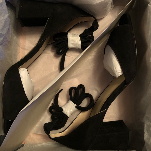 Ann Taylor Suede Block Heel Sandal Ankle Tie - Picture 7 of 7